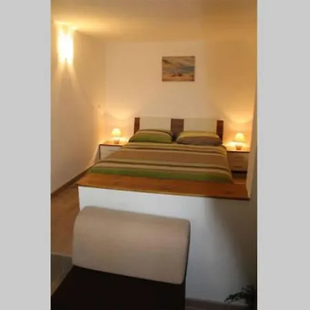 Feral Apartmán *